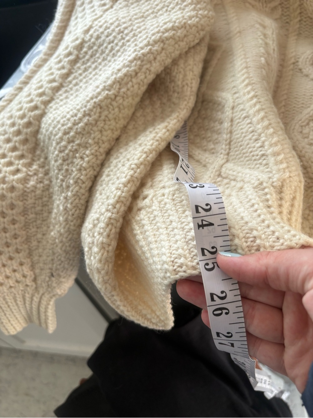 Vintage Danier 100% Pure Virgin Wool Cable Knit Fisherman Sweater Cream M - Picture 12 of 12